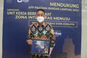 Bapenda Lampung Raih Penghargaan Atas Peran Serta & Kontribusi Terhadap Penerimaan Pajak Tahun 2021